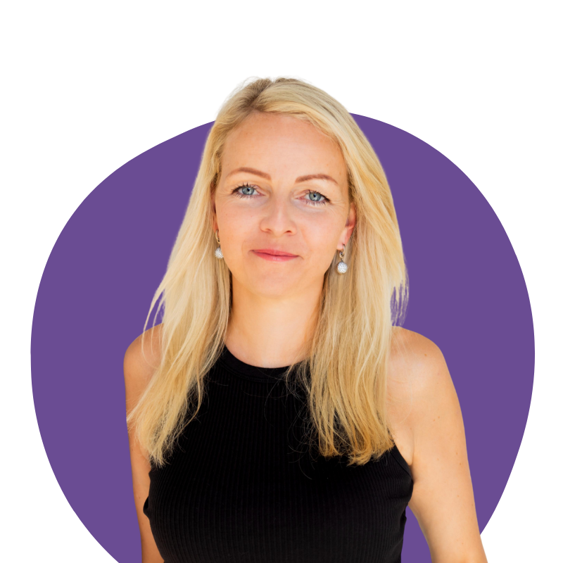 Kundenstimme Stephanie aus der 200h AYA-zertifizierten Yogalehrerausbildung